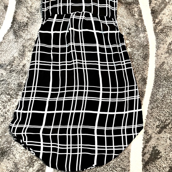 Black and White Plaid Short Sleeved Blouse - NWOT - Picture 2 of 2